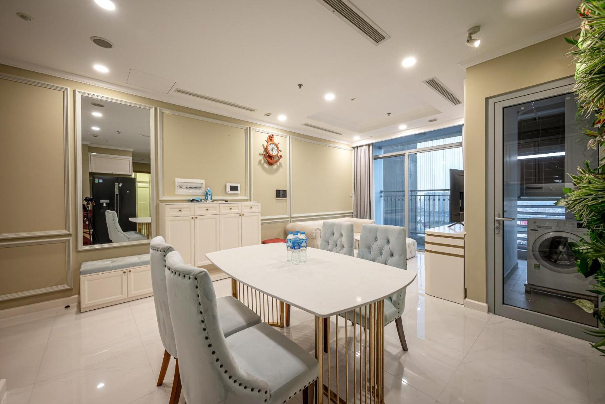 Vinhomes Chic Apartment * Ho Chi Minh City